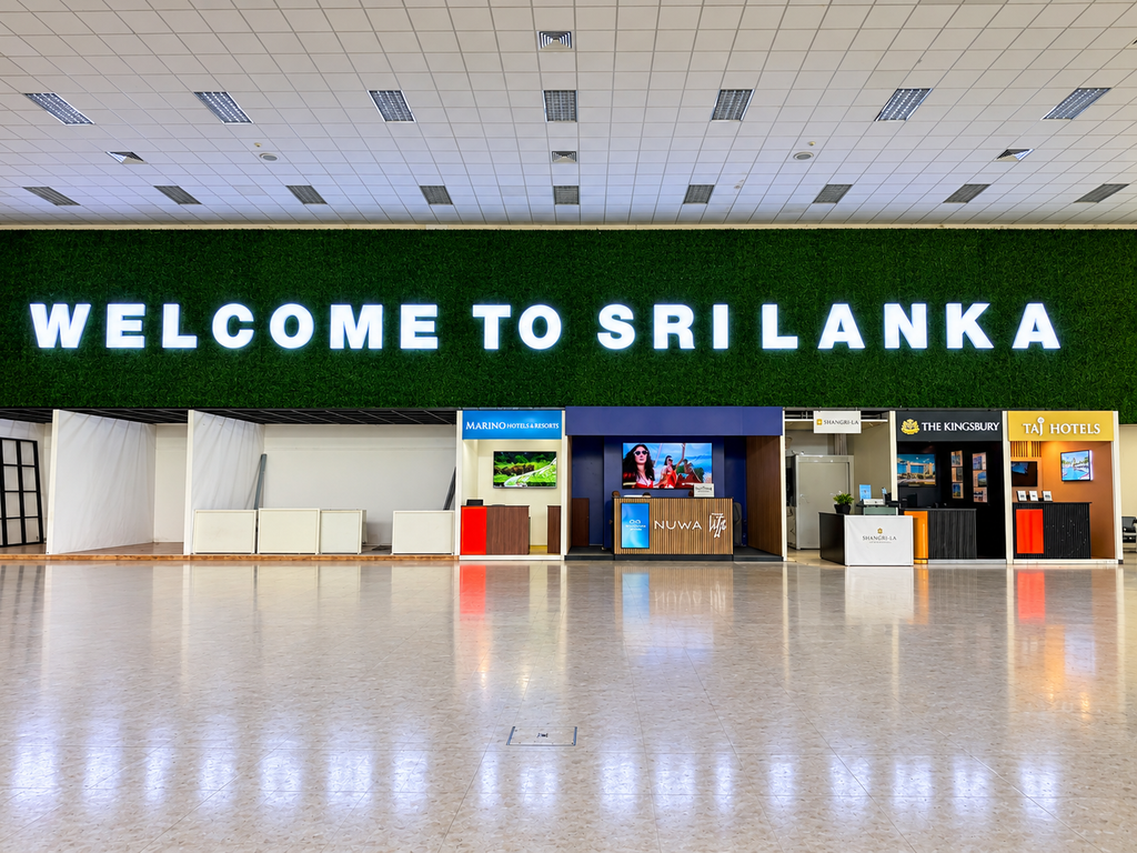 empty sri lanka airport welcome hall
